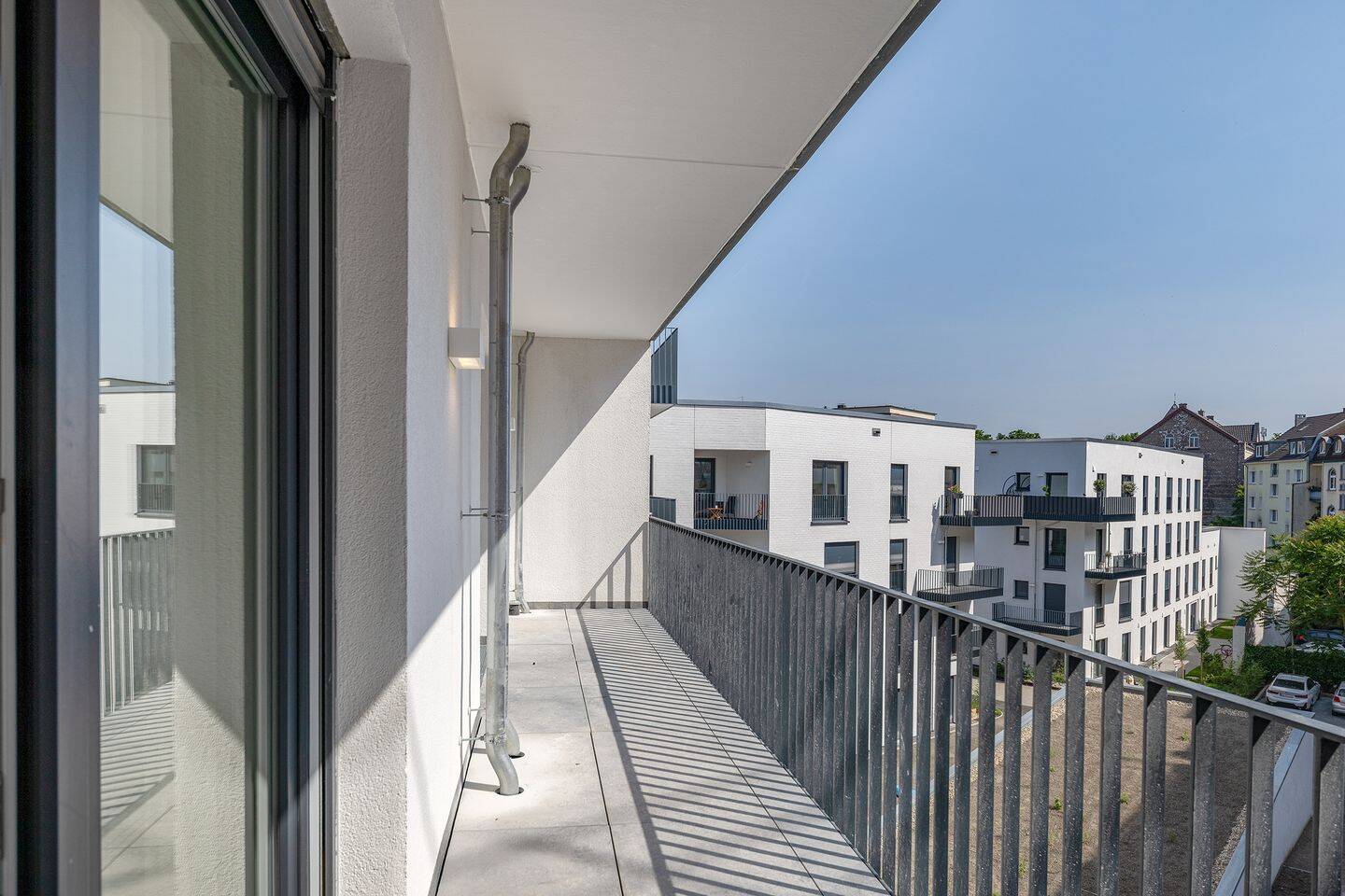 Möblierte 2-Zimmer-Neubauwohnung in Unterbilk - Erstbezug mit Balkon - Stellplatz möglich