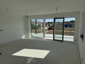 Architekten-Doppelhaushälfte | Galerie | Sichtdachstuhl | Miele-Kochinsel | Erstbezug ab 01.10.2026 – 84069 Schierling – Vorschaubild 2