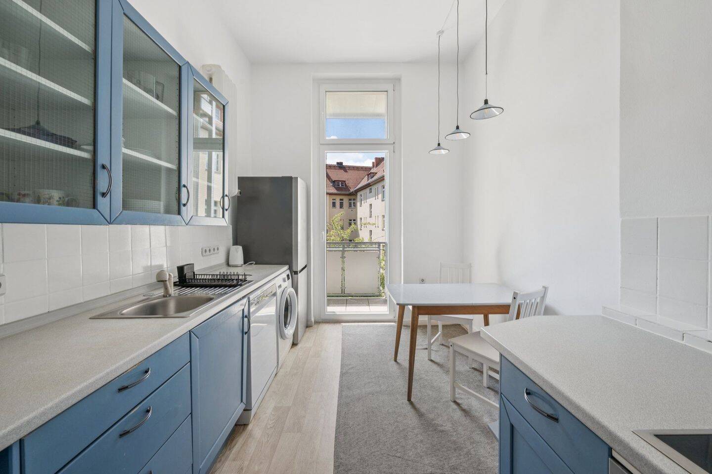 Stilvolle Altbauwohnung in Toplage City West – Berlin – Vorschaubild 9