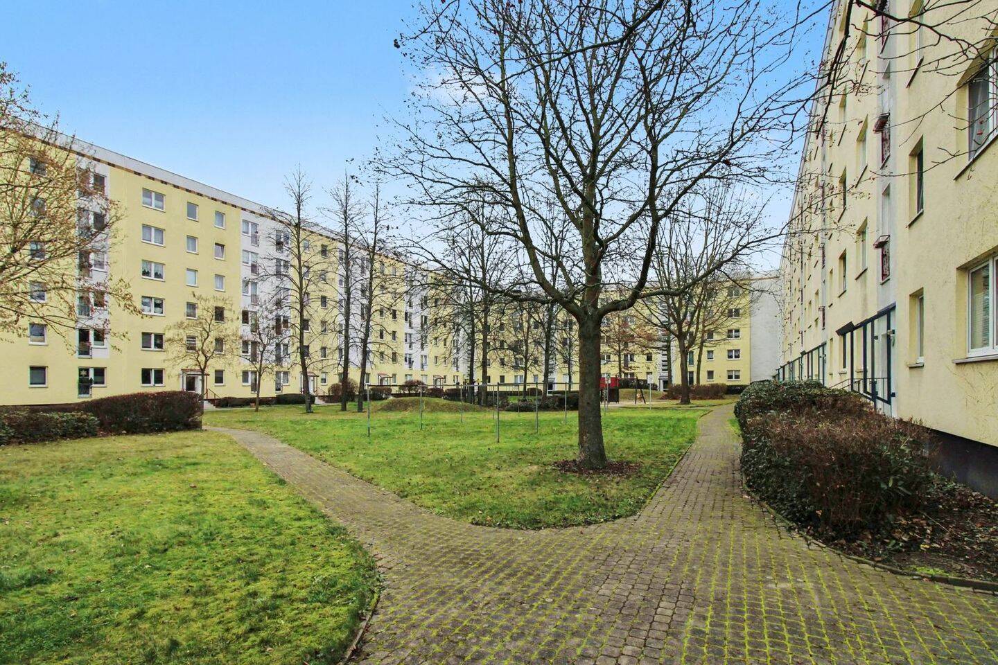 Frei und bezugsfertig: Moderne 2-Raum-Wohnung inklusive hochwertiger Einbauküche – Leipzig – Vorschaubild 2