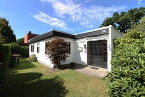 Bungalow in ruhiger grüner Lage von Hamburg-Poppenbüttel – 22399 Hamburg – Vorschaubild 2