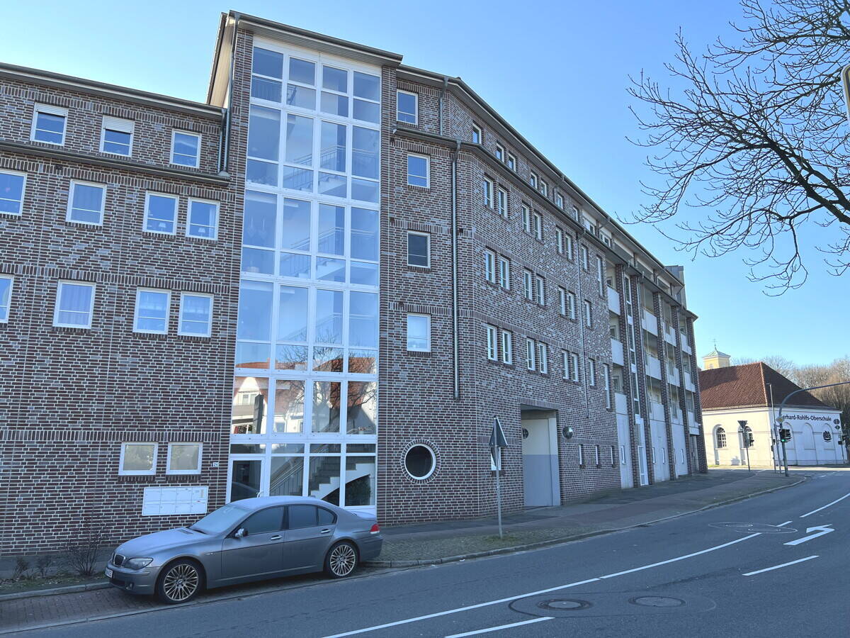 PURNHAGEN-IMMOBILIEN - Vegesack - geräumige Eigentumswohnung mit Balkon u. Garagenstellplatz!