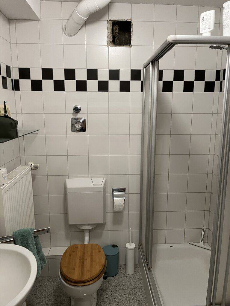 An Aachens schönem Lindenplatz gelegen. Ansprechendes Wohn-und Geschäftshaus in sehr ruhiger Lage – Aachen – Vorschaubild 7