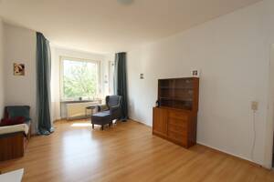 Helle 2 ZKB-Altbau-Wohnung in Kassel-Wilhelmshöhe sucht neuen Mieter – 34131 Kassel – Vorschaubild 3