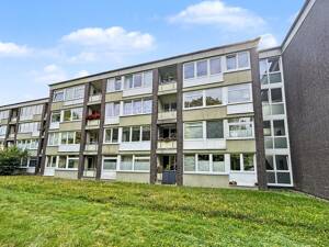 Ihr Rückzugsort mit Blick ins Grüne: Gepflegte Eigentumswohnung mit Loggia in Hamburg Farmsen-Berne – 22159 Hamburg – Vorschaubild 1