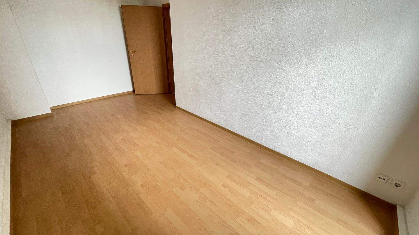 ! TOP 3-Zi.-Whg. mit Terrasse (ebenerdig) + Bad mit Wanne ! – Chemnitz – Vorschaubild 7