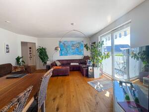 Hemelingen I Top-gepflegte 3-Zimmer-Wohnung mit Sonnenbalkon und Pkw-Stellplatz in ruhiger Lage – 28309 Bremen – Vorschaubild 8