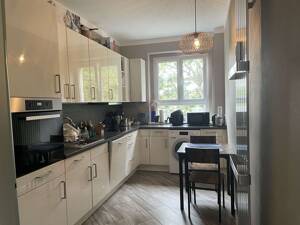 Stilvoll kernsanierte Altbauwohnung mit Südwest-Balkon ins Grüne (bezugsfrei ab November) – 12169 Berlin – Vorschaubild 5