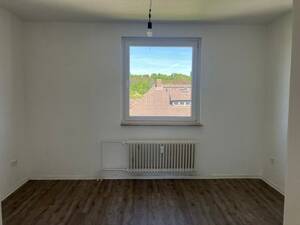 Ideal für Familien: weitläufige 3-Zimmer-Wohnung – 34127 Kassel – Vorschaubild 4