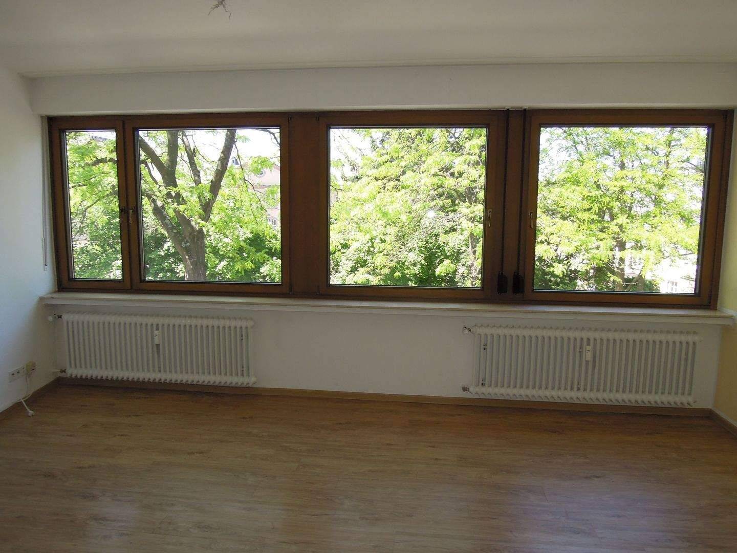Trier, Nähe Konstantin Basilika und Palastgarten - Helle 3 ZKB Wohnung in einem Dreifamilienhaus zu verkaufen ! – Trier – Vorschaubild 8