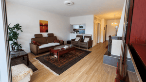 Wohnqualität mit Weitblick - großzügige 2-Zimmer-Wohnung mit Kamin, Tiefgarage und Balkon – 22045 Hamburg – Vorschaubild 4