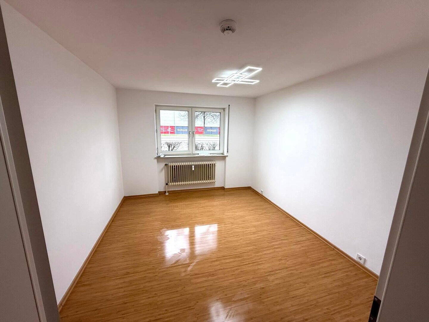 Renovierte 2-Zimmer-Wohnung mit Balkon&Tiefgarage(Erbpacht) – Ingolstadt – Vorschaubild 9