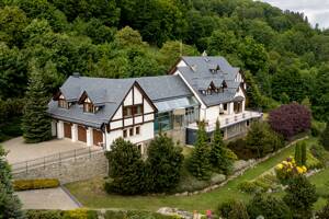 Einzigartiges Bergresort mit Villa und Wellnessbereich - Hotelpotenzial in Polen – 80331 München – Vorschaubild 1