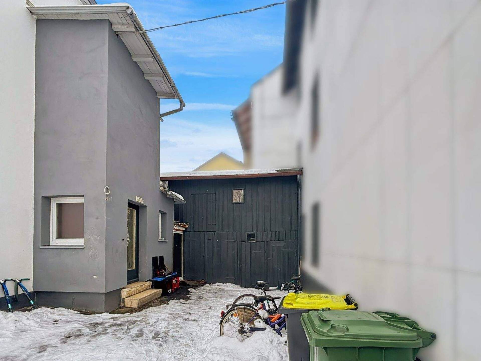 Mehrfamilienhaus in 95028 Hof mit 220 m² kaufen