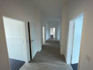 Großzügige 4-Zimmer-Wohnung zwischen Innenstadt und Hauptbahnhof - ideal für WGs! – 26122 Oldenburg – Vorschaubild 3