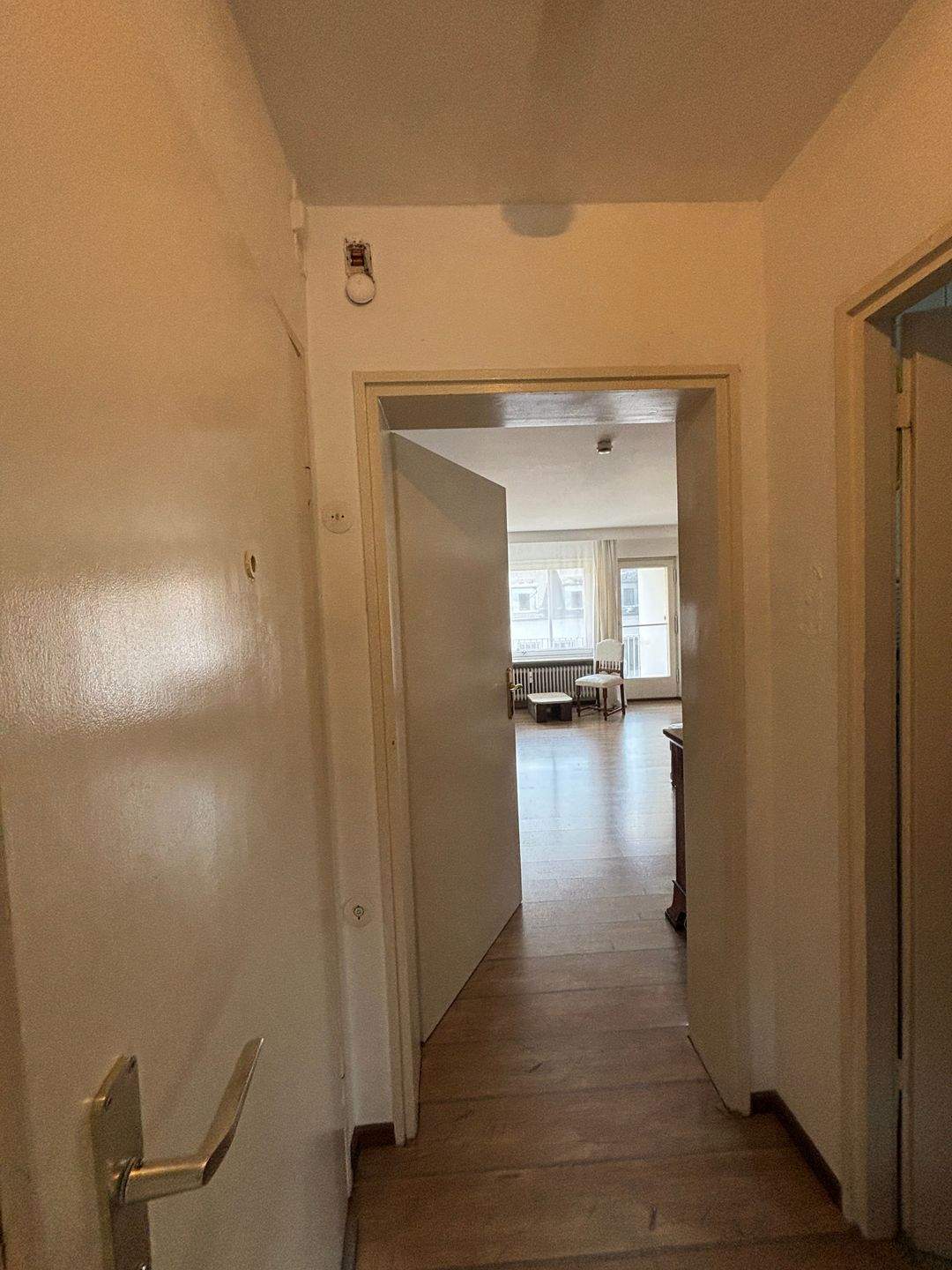 Zwei Wohnungen mit Einzelgarage in Top-Wohnlage – Nürnberg – Vorschaubild 3