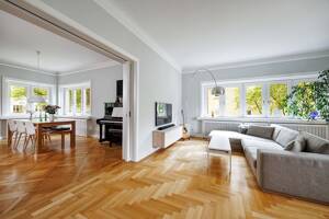 Klassischer Altbaucharme trifft modernen Wohnkomfort - Eigentumswohnung mit Garage in begehrter Lage – 22607 Hamburg – Vorschaubild 2