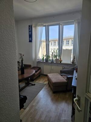 Charmante Altbauwohnung mit Balkon in bester Lage am Bahnhofsplatz in Trier - verfügbar ab 01.09.2026 – 54292 Trier – Vorschaubild 5