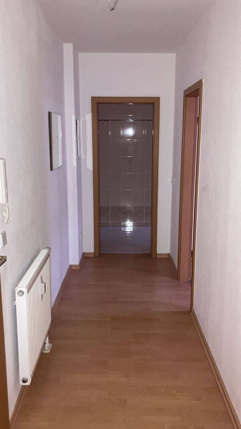 Günstige 2-Zimmer mit Wannenbad und Laminat in guter Lage! – Chemnitz – Vorschaubild 8