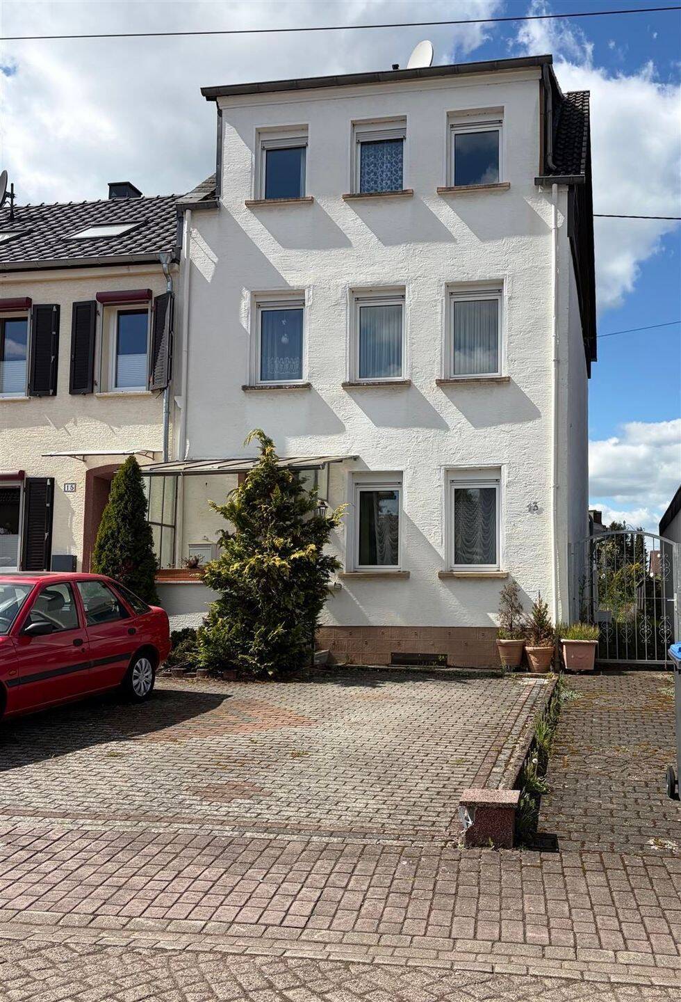 Saarwellingen-OT: 1 Fam.-Haus mit Garten in ruhiger Lage – Saarwellingen – Vorschaubild 2