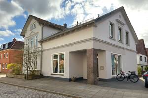 Charmantes Mehrfamilienhaus mit ca. 203 m² WF und ca. 74m² GF in Bremen – 28717 Bremen – Vorschaubild 2