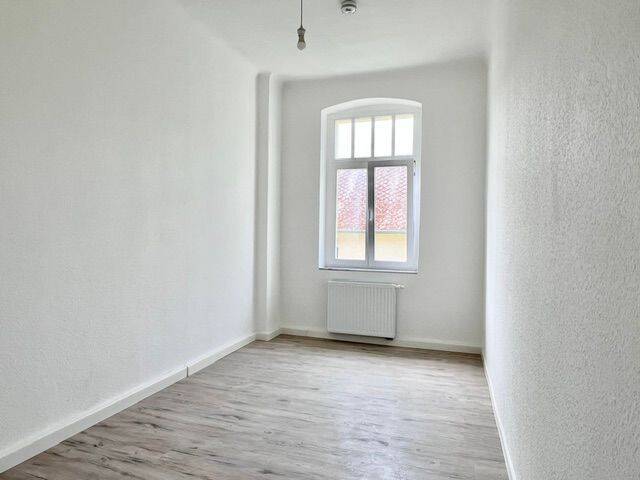 Feine 4-Zi.-Wohnung, Frisch saniert, Balkon, Duschbad, Wohnküche! – Dresden – Vorschaubild 5