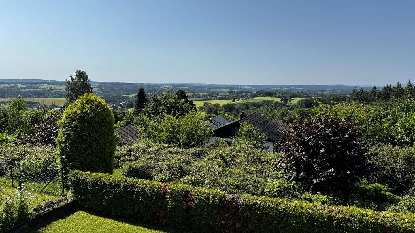 Fernblick inklusive - gepflegtes Einfamilienhaus mit Garten und zusätzlichem Grundstück – Much – Vorschaubild 3