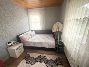 * S-OBERTÜRKHEIM: Gepflegte, teilmöblierte 2-Zi.Whg. mit EBK + Balkon + Gartenanteil * – 70329 Stuttgart – Vorschaubild 5
