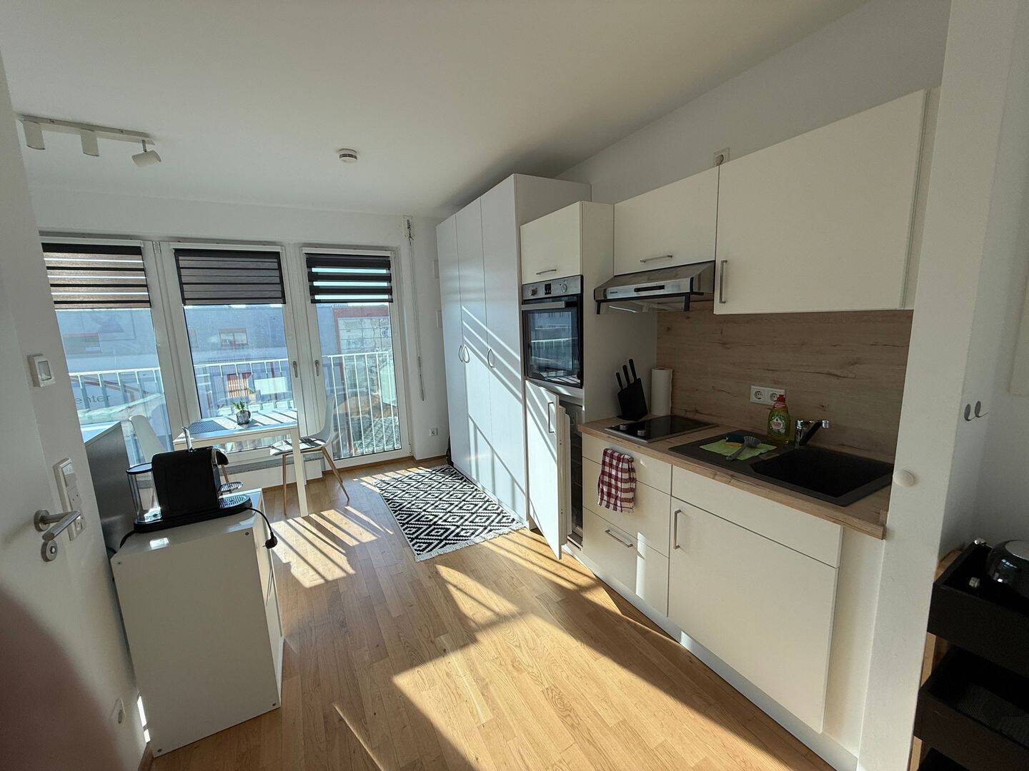 Hochwertiges neu möbliertes Ein-Zimmer-Appartement in Nürnberg Eberhardshof – Nürnberg – Vorschaubild 3