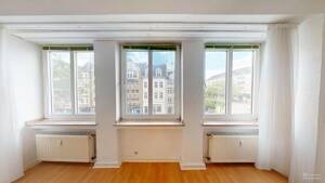MITTEN IN DER ALTSTADT - HELLE 1-ZIMMER-WOHNUNG – 40213 Düsseldorf – Vorschaubild 2