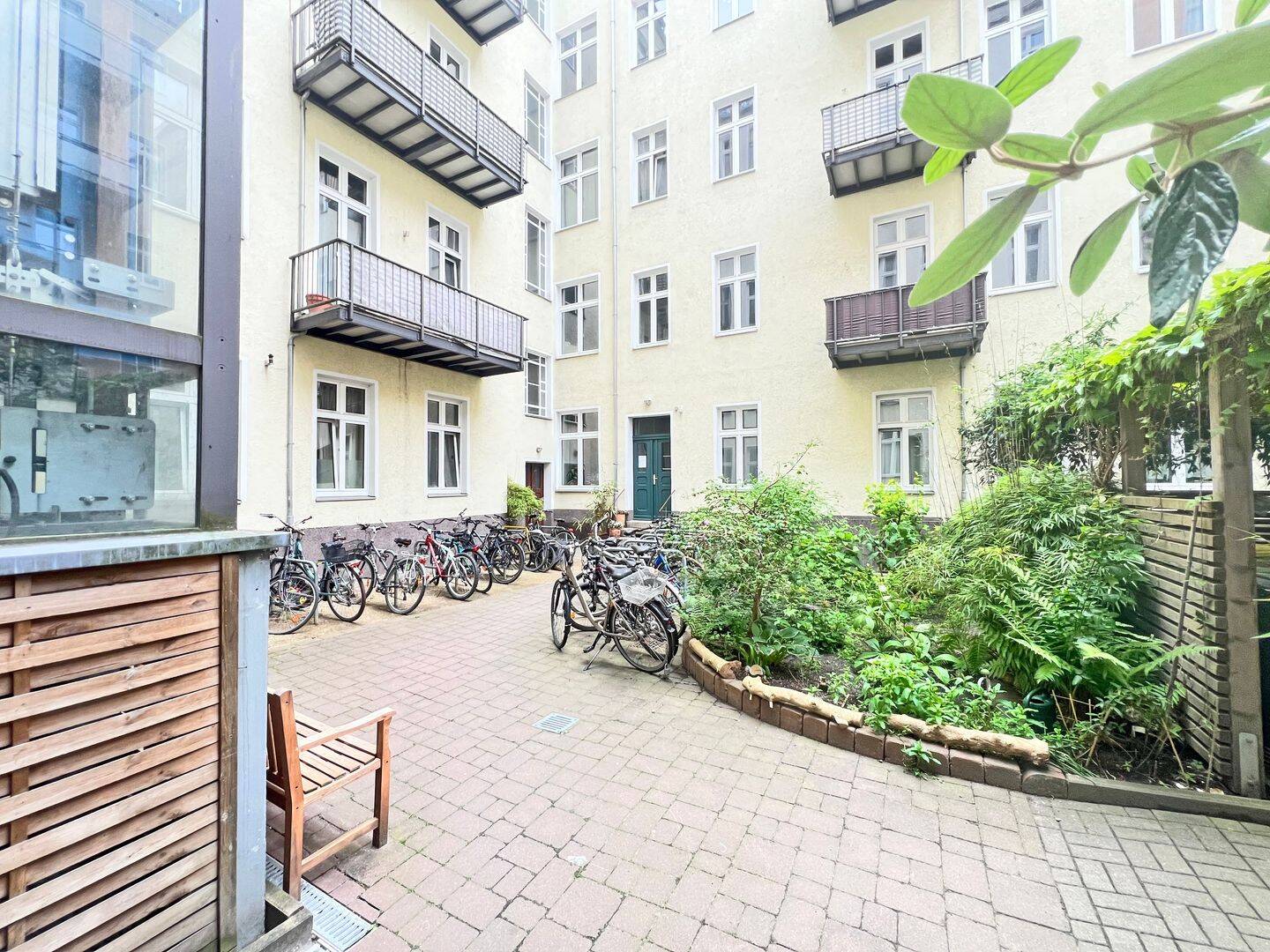 Bötzowviertel: Freiwerdende Zwei-Zimmer Altbauwohnung mit Balkon – Berlin – Vorschaubild 5