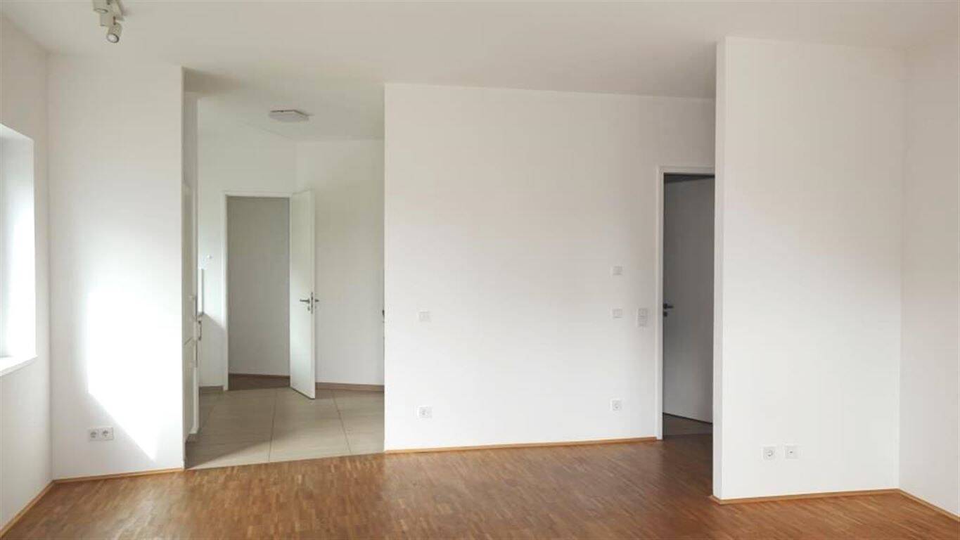 2 Zimmer Whg. mit EBK und S/W Balkon, Fernblick, Fußbodenheizung u. Gäste WC in D-Flingern – Düsseldorf – Vorschaubild 4