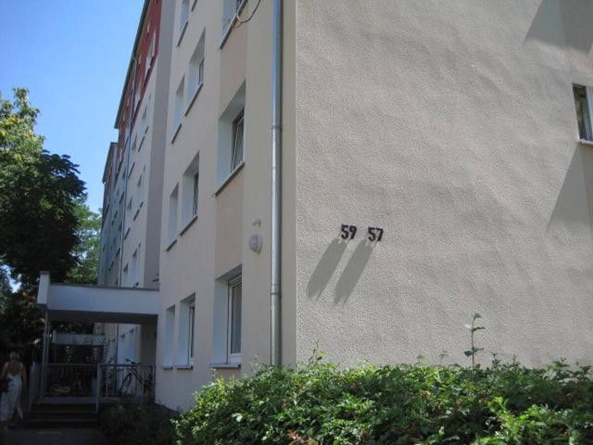 Sparen und genießen: Wärmedämmung und sanierte Balkone! – 64295 Darmstadt – Bild 1 von 7