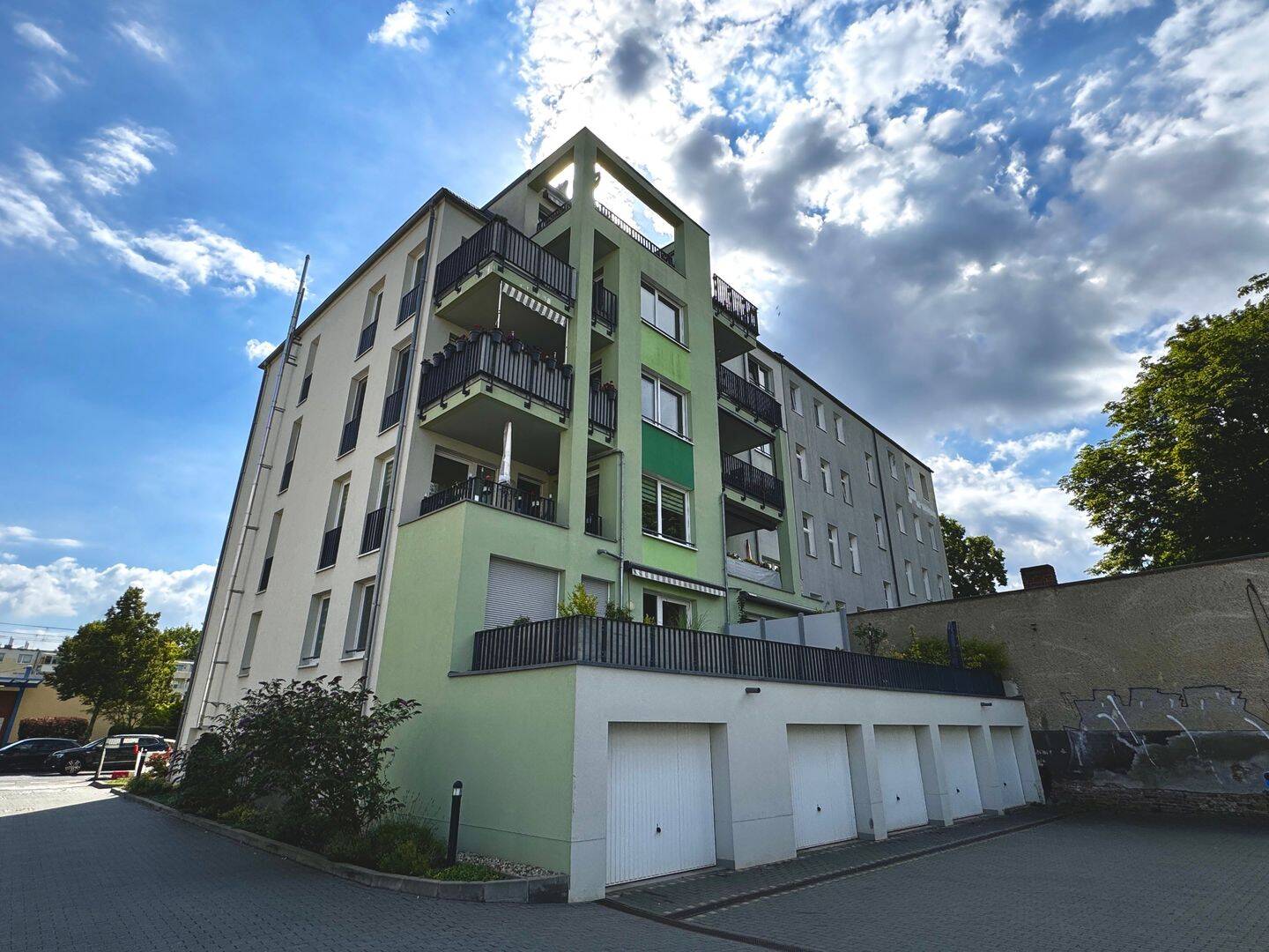 KAPITALANLAGE - Gut geschnittene, helle 3,5 Zimmern mit großer Terrasse und Wasserzugang – Berlin – Vorschaubild 2