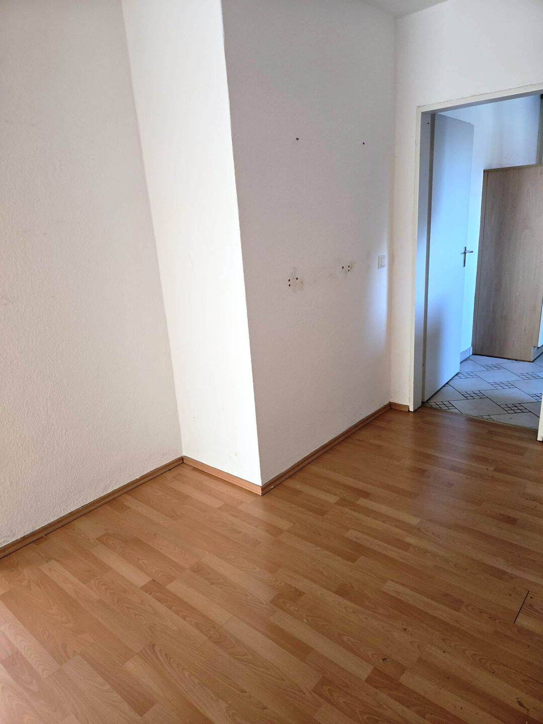 KAPITALANLAGE ODER SELBSTNUTZUNG 2-Zimmer-DG-Wohnung – Hannover – Vorschaubild 2