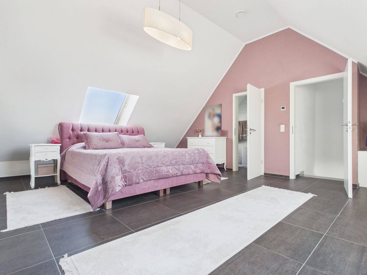 Maisonette mit ausgebautem Spitzboden | Mehr Raum als die Wohnfläche vermuten lässt – Köln – Vorschaubild 3
