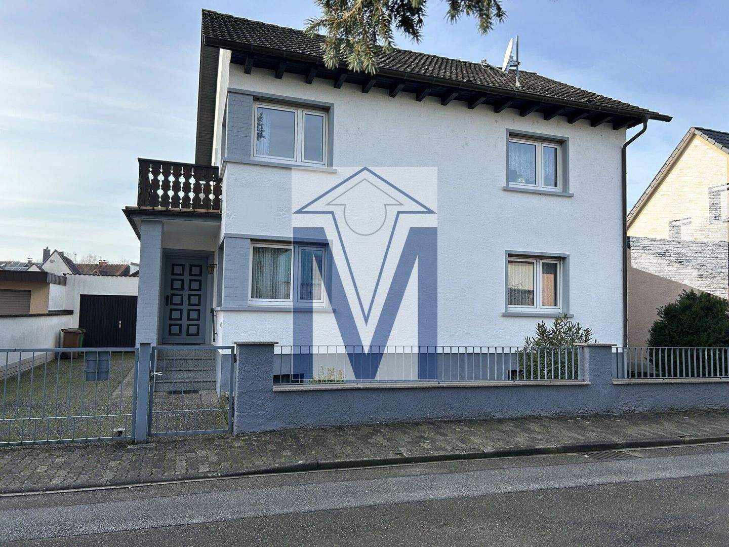 Gepflegtes 2-Fam. Haus mit Garage und großem Garten – Ketsch – Bild 1 von 9