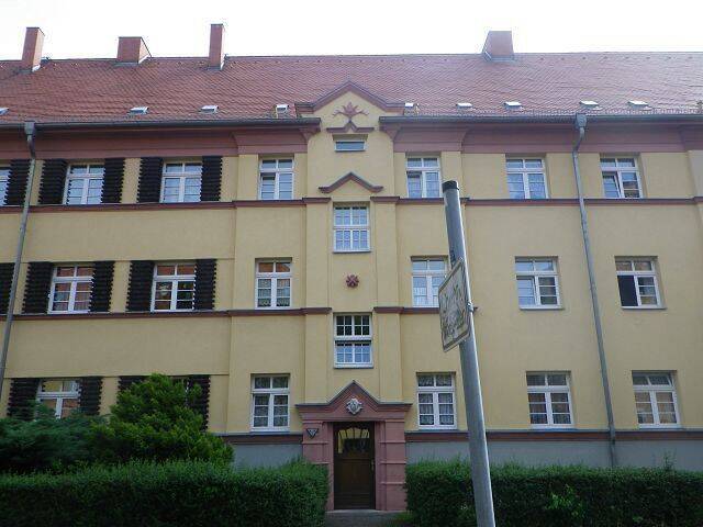 Wir sanieren für Sie - 3 Zimmer Familienwohnung mit Balkon