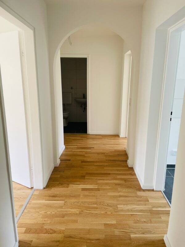 Schön geschnittene Wohnung in Nürnberg-Langwasser – Nürnberg – Vorschaubild 2
