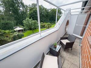 Modernisiertes Endreihenhaus mit 2 Bädern und 2 Loggien - ideal für Eigennutzer oder Kapitalanleger – 28719 Bremen – Vorschaubild 1