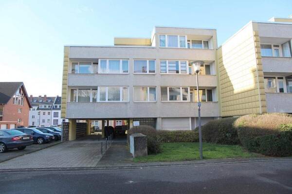 Etagenwohnung in 50735 Köln mit 79 m² kaufen