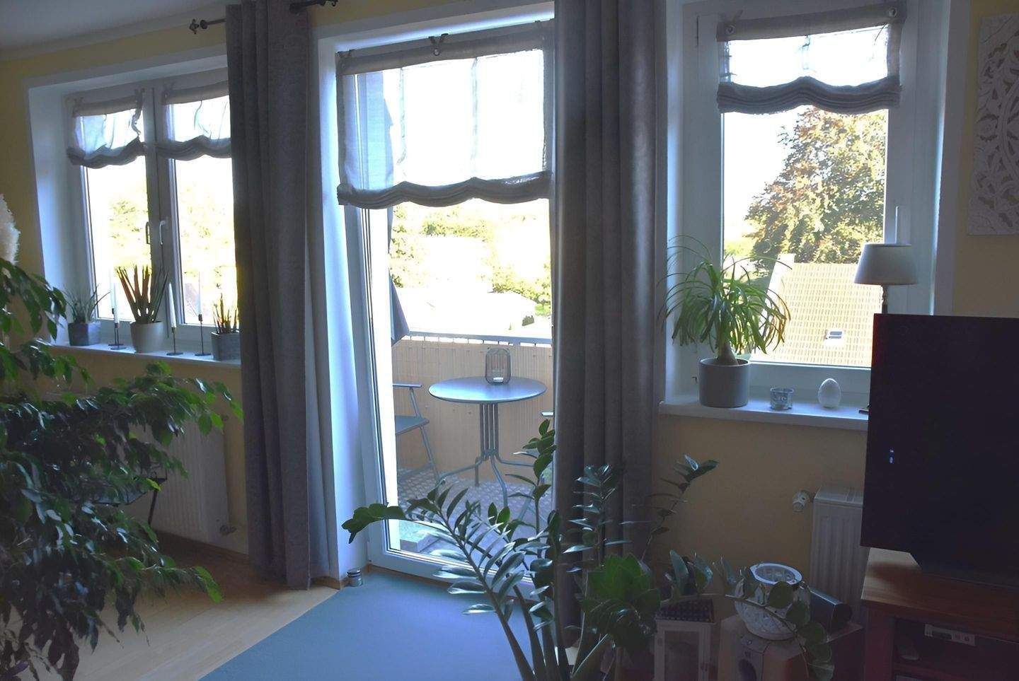 Kapitalanlage : Grüne Aussichten inklusive – Dachgeschosswohnung am Park nahe Wissenschaftsstandort Adlershof – Berlin – Vorschaubild 2
