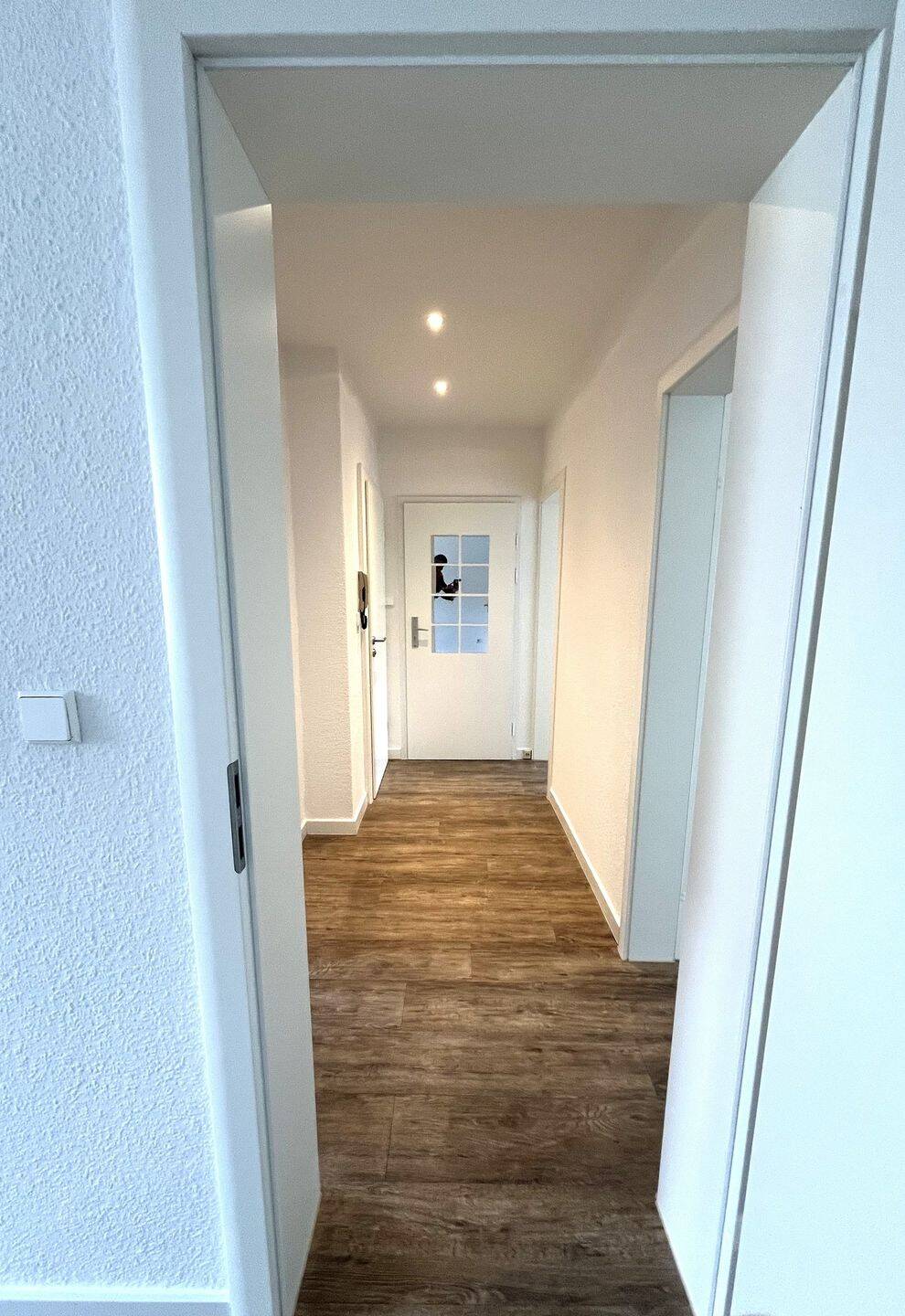 Ihr neues Zuhause auf 60 m² – modernisiert, hell und sofort bezugsfrei + Stellplatz