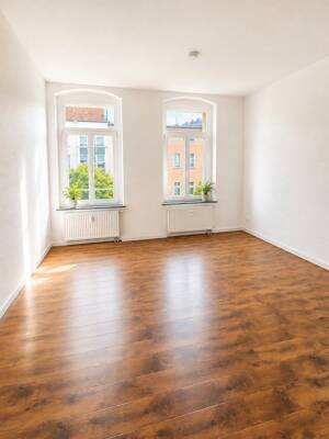 Große und helle, 4-Zimmer-Wohnung, Halberstädter Straße – 39112 Magdeburg – Vorschaubild 2