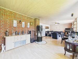 5 Schlafzimmer + Wohnzimmer - Energieklasse B - Garage - Garten - Terrasse - Einbauküche – 30890 Barsinghausen – Vorschaubild 8