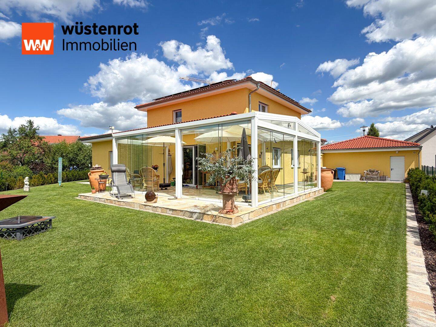 Stilvolles Einfamilienhaus im mediterranen Design mit Wintergarten und großzügigem Grundstück – Elfershausen – Vorschaubild 2