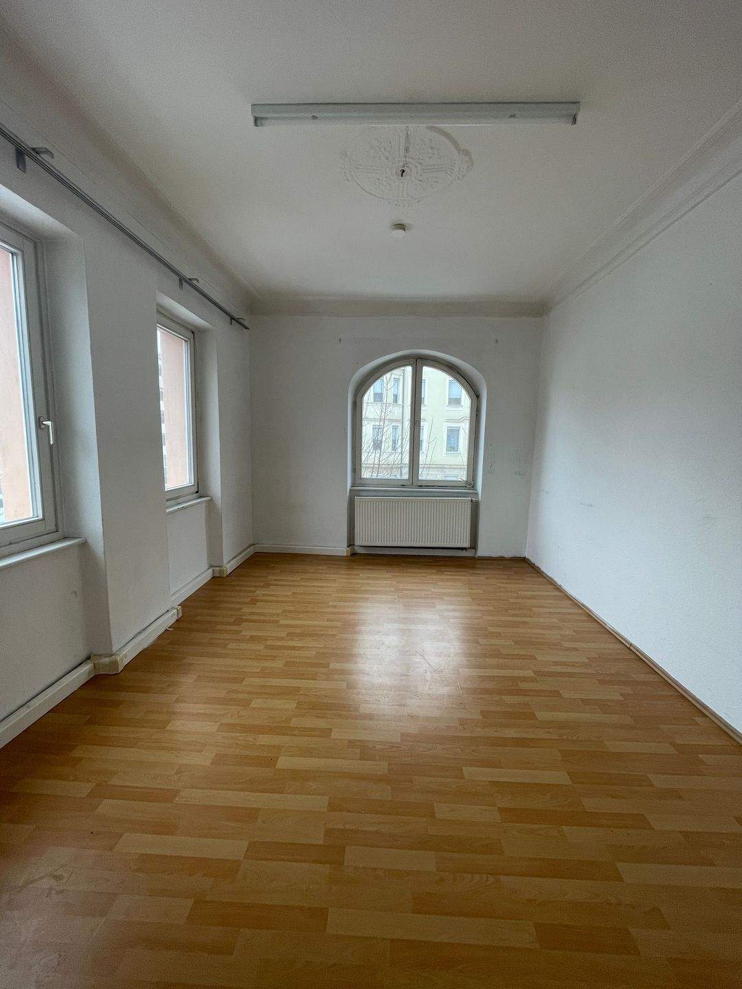 LAGE, LAGE LAGE, 3-Zimmer-Wohnung im 1. OG – Nürnberg – Vorschaubild 5