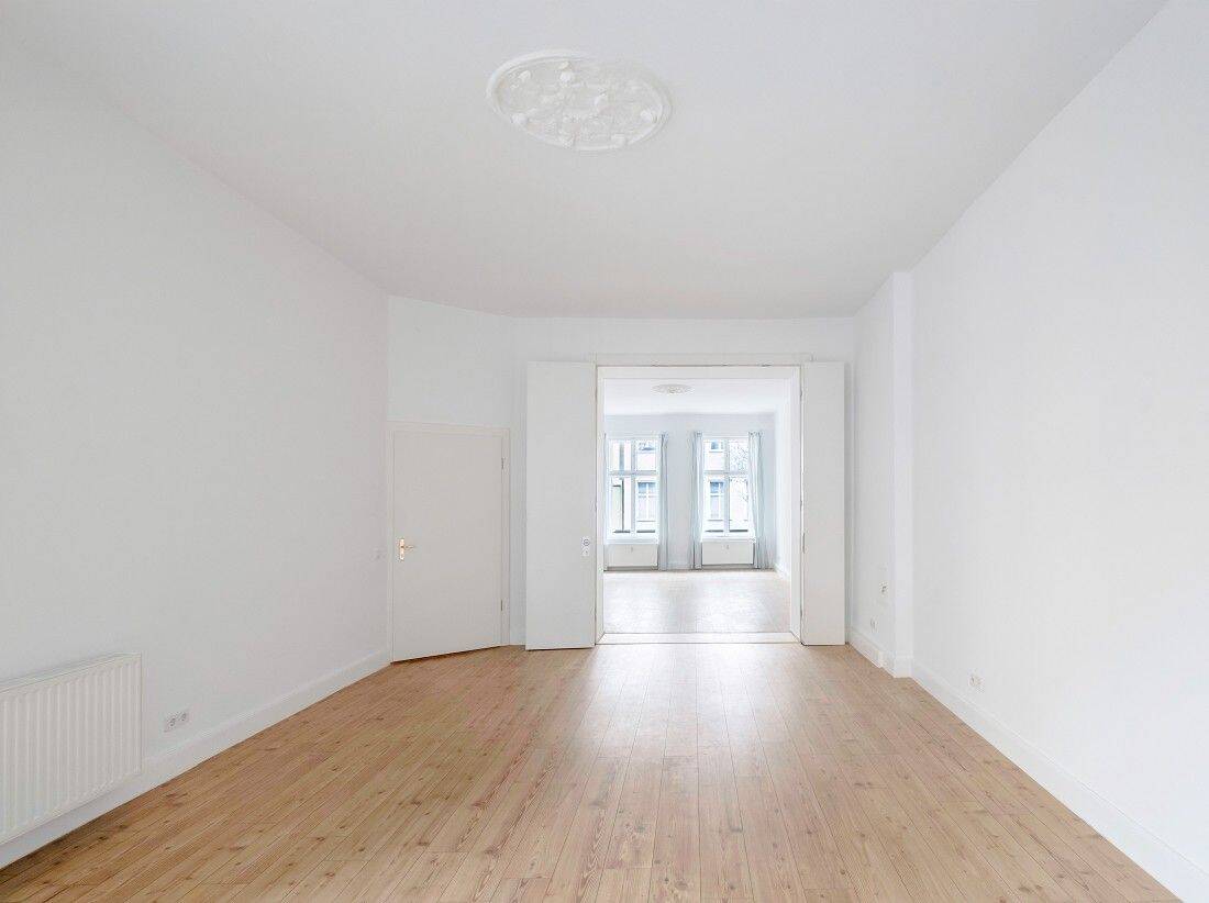 Geschmackvolle Altbauwohnung im nicht einsehbaren Hochparterre in zentraler, ruhiger Lage im beliebten Dichterviertel von Berlin-Mitte – Berlin – Vorschaubild 6