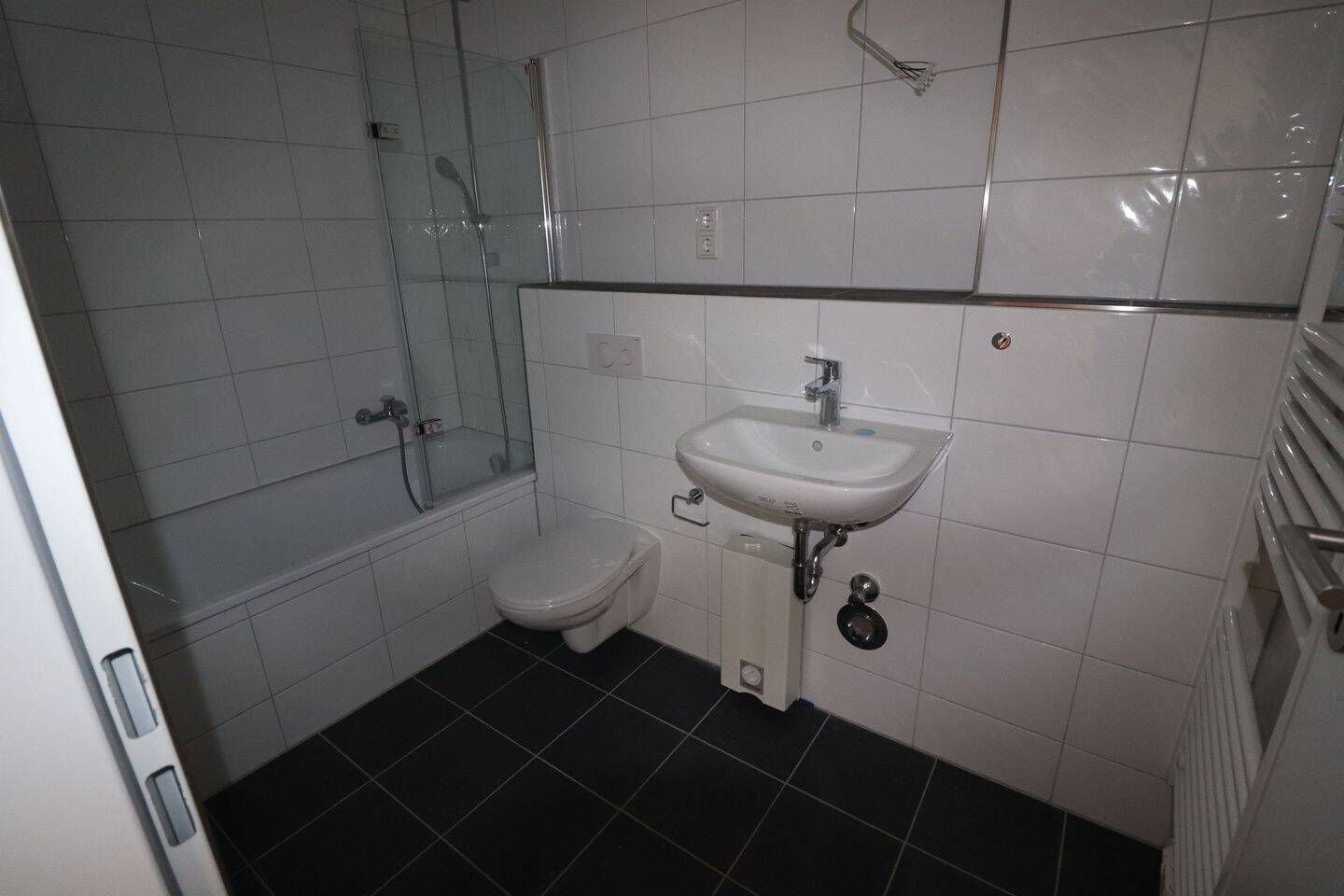 *Erstbezug nach Modernisierung* 2,5-Raum Wohnung, neues Bad, uvm. – Oberhausen – Vorschaubild 6