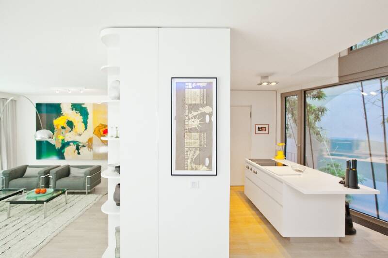 In Mitte - Maisonette mit Garten! 5,5 Zimmer mit Kamin EBK Aufzug u TG – Berlin – Vorschaubild 3